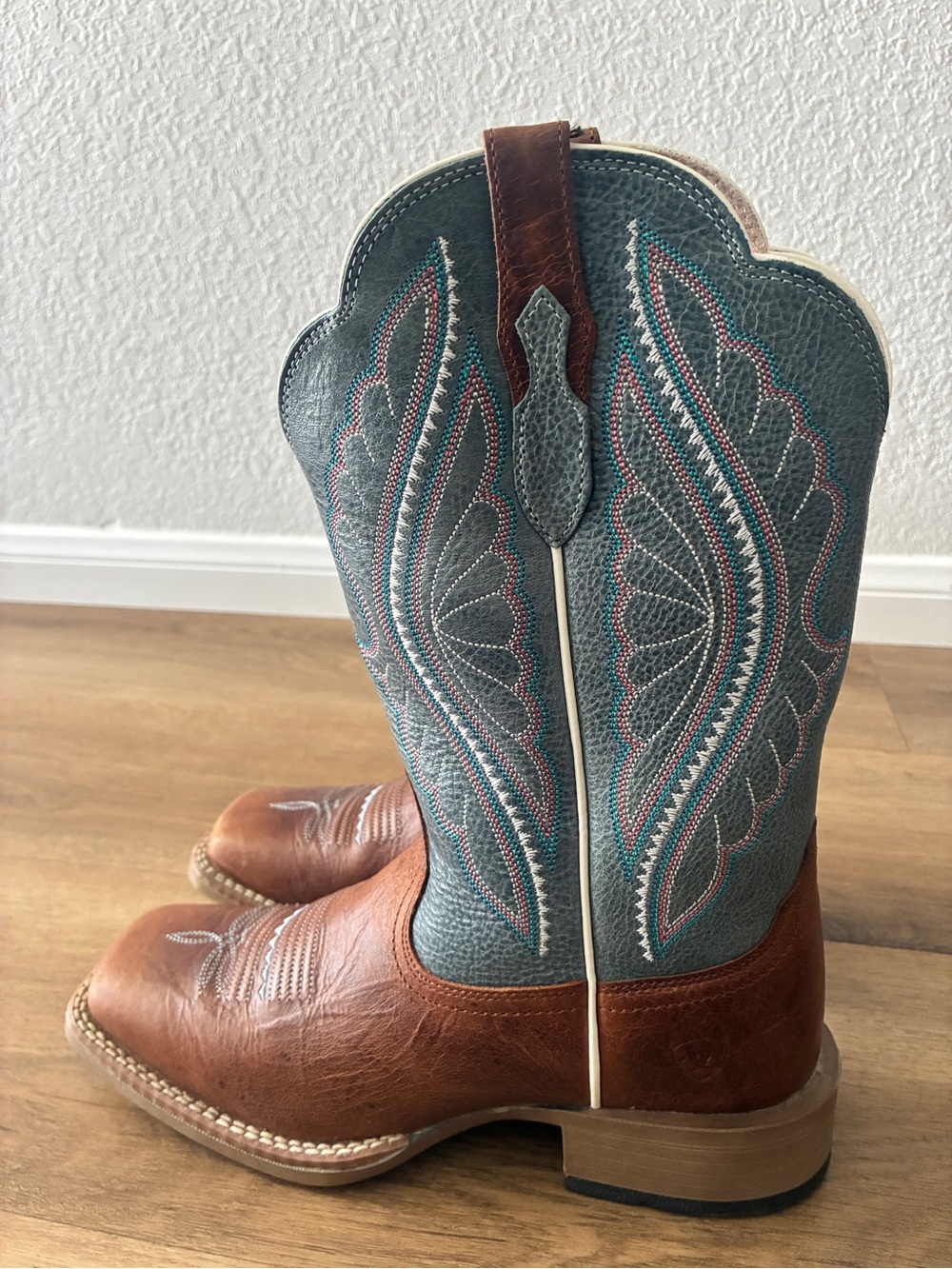 Ariat Women’s PrimeTime Western Boots Gingersnap Baby Blue Size 6.5B